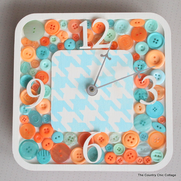 DIY Button Clock -- make your own button clock for a craft room or any room in your home.