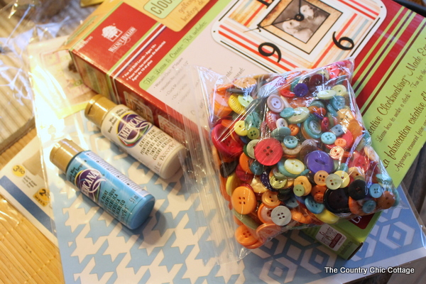 DIY Button Clock -- make your own button clock for a craft room or any room in your home.