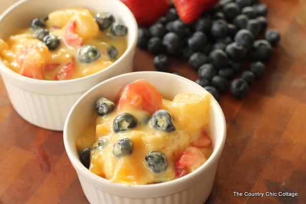 Fat Free Fruit Salad Recipe -- a yummy recipe that takes only minutes to make.