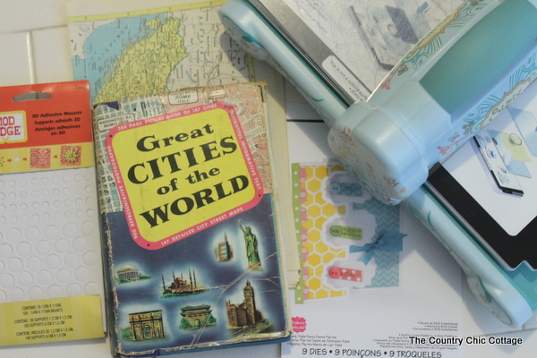 Recycled Map Placecards -- make placecards for your next party or a wedding from recycled maps with these great ideas. Vintage maps to make name cards