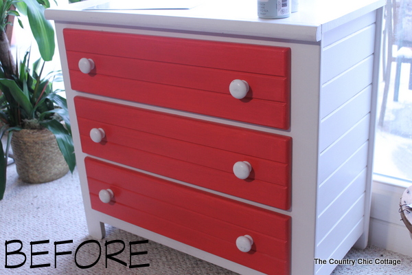 Chalky Painted Nightstand -- check out the before and after on this painted night stand. Love the color combo!