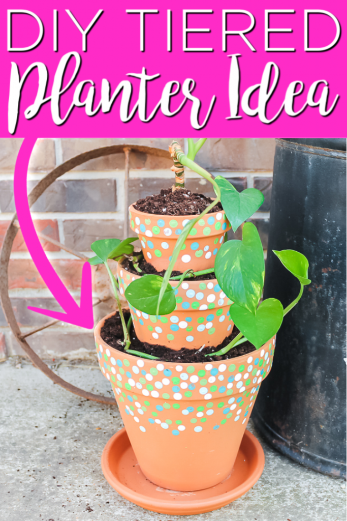 Make a DIY tiered planter in minutes with this technique! Also sharing how to easily add some paint to make this project extra special! #outdoors #gardening #planters #painting