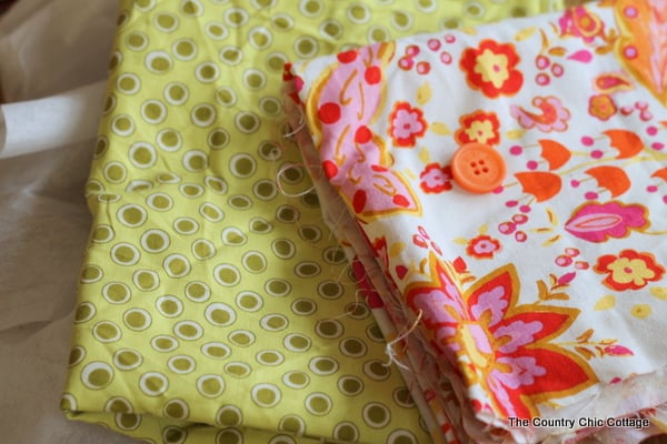 DIY Business Card Holder -- make your own business card holder with fun fabrics and a button.