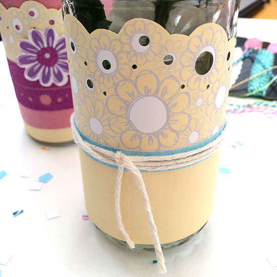 Flower Vase -- a printable vase wrap that can be added to any jar in seconds. A fun way to dress up flowers for a spring party or wedding.