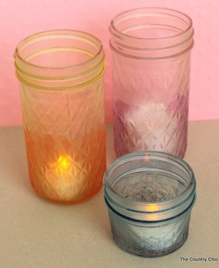 Two Tones Dyed Jars -- dye your mason jars in just minutes with a multi-tone appearance your will love.