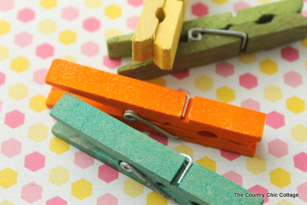 Dyed Glitter Clothespins - Angie Holden The Country Chic Cottage