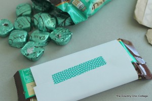 Free printable wrapped around Mother's Day chocolate