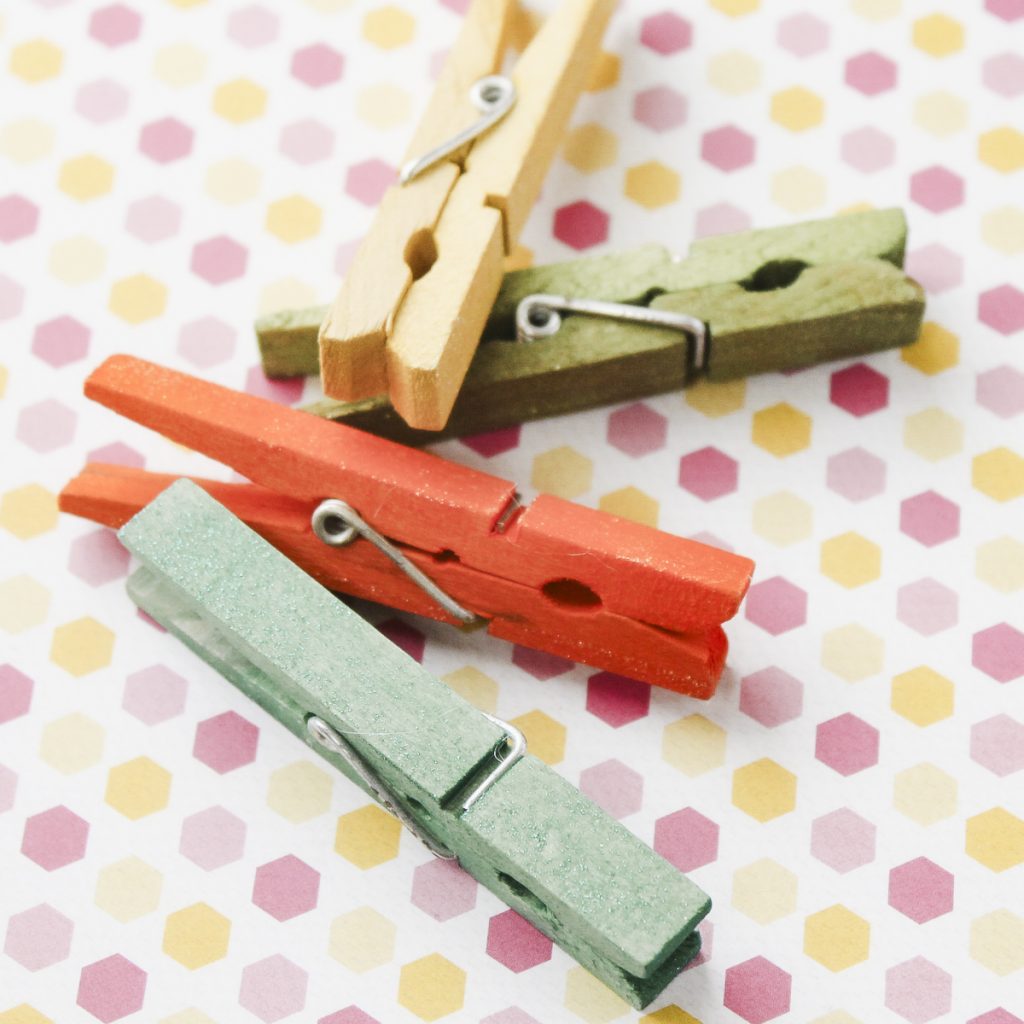 how to dye clothespins