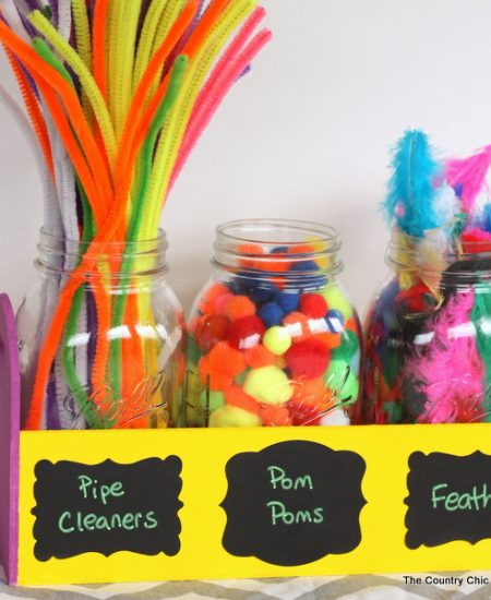 Mason Jar Craft Supply Organizer -- make this organizer quickly and get your craft supplies in order!