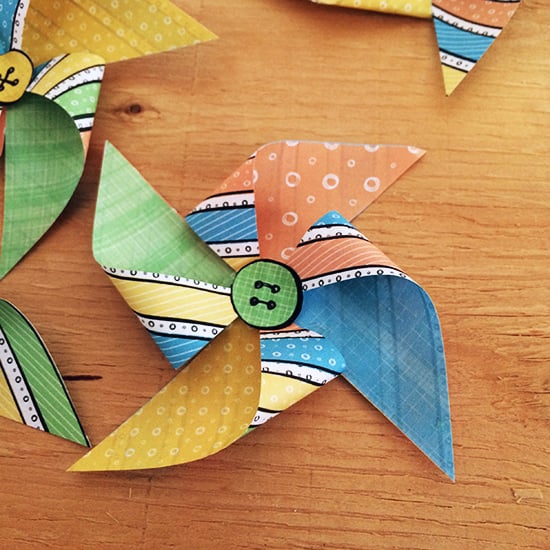 Add buttons to center of pinwheel