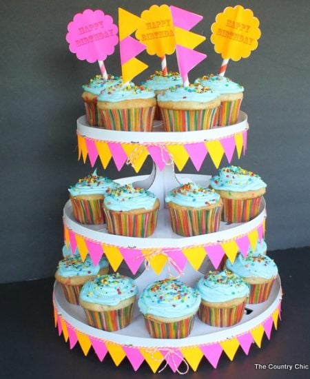 Decorated Cupcake Stand with Labels -- use labels to easily decorate a cardboard cupcake stand!