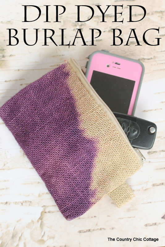 Dip Dyed Burlap Bag -- dye a fun burlap bag in just a few minutes with this simple (and quick!) craft tutorial!