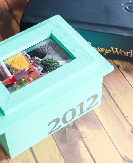 make a custom memory box with the year