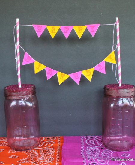 Mason Jar Party Crafts -- fun crafts for parties using mason jars.