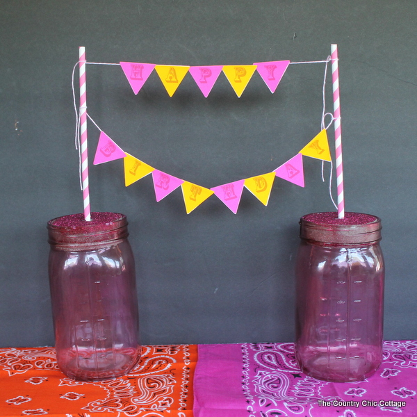 Mason Jar Party Crafts -- fun crafts for parties using mason jars.