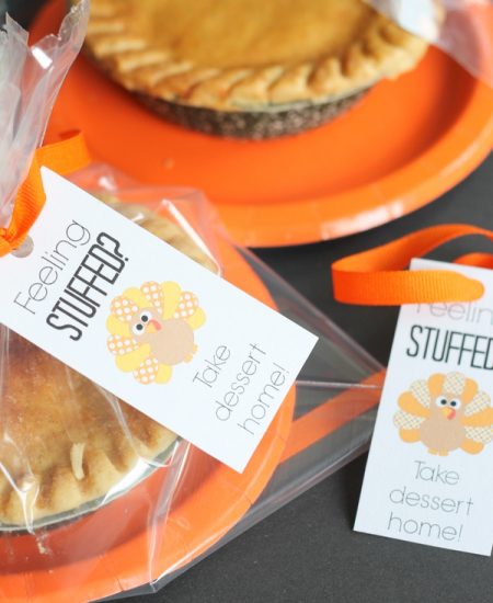 Thanksgiving dessert tags -- print these for free and send dessert home with your Thanksgiving dinner guests!