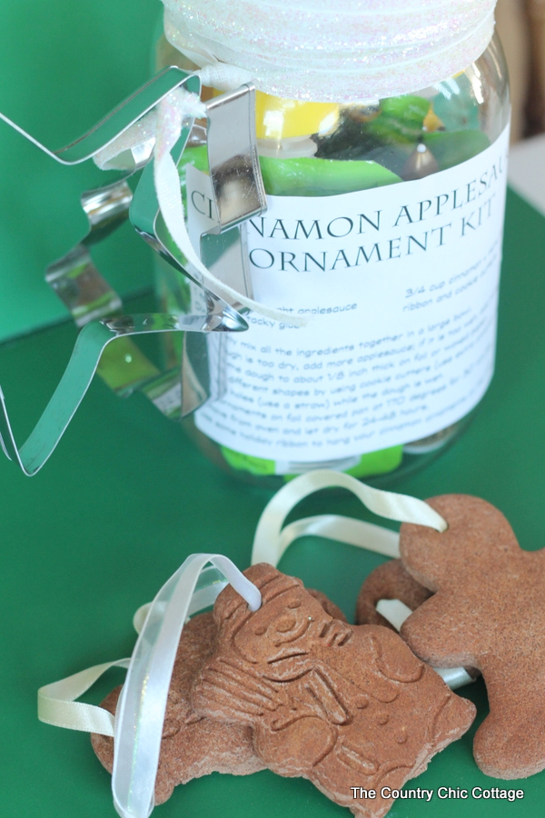 cinnamon applesauce ornament kit in a jar