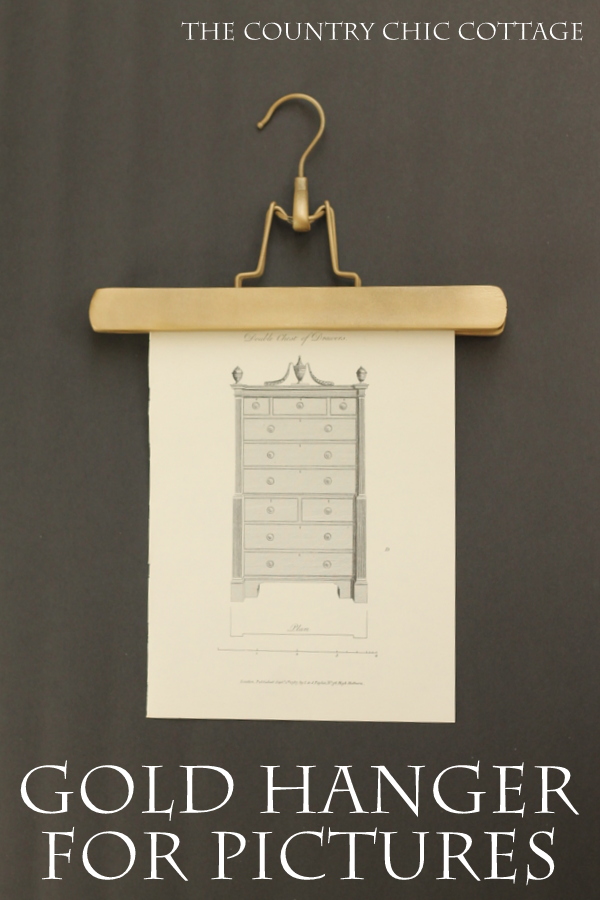 Make a gold hanger for pictures in just minutes!