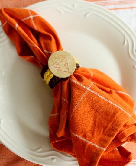 Make your own Thanksgiving Napkin Rings -- a quick and easy craft that will leave you with customized napkin rings for your fall table.