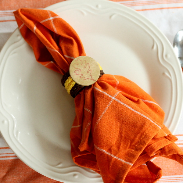 Make your own Thanksgiving Napkin Rings -- a quick and easy craft that will leave you with customized napkin rings for your fall table.