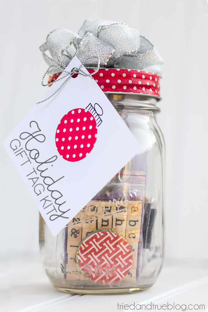 Mason Jar Gifts -- over 25 great ideas for gifts in jars! Get tons of inspiration and give handmade this holiday season!