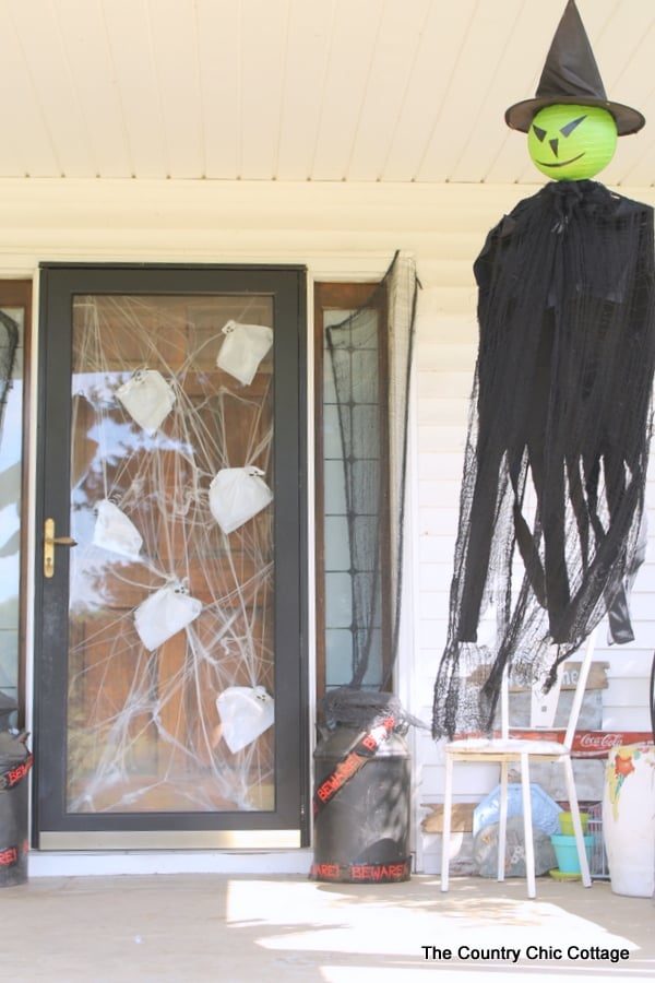 outdoor porch decor for halloween