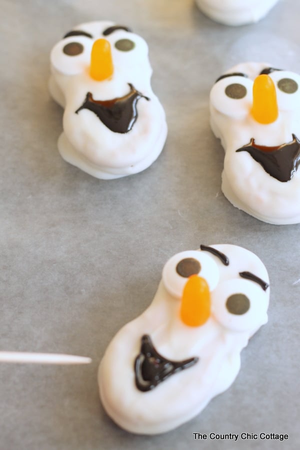 Olaf Nutter Butter Cookies -- fun cookies to serve up this Christmas, winter, or anytime of the year!  Watch the Disney Frozen movie and eat a batch of Olaf cookies!