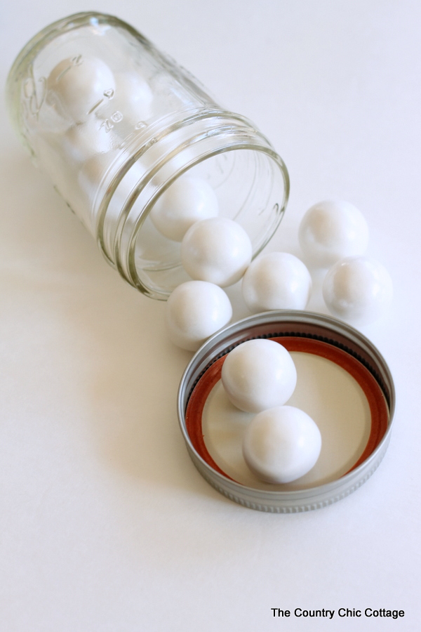 jelly jar with white gumboils