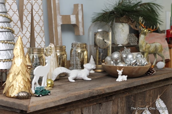 Farmhouse Christmas decorating ideas