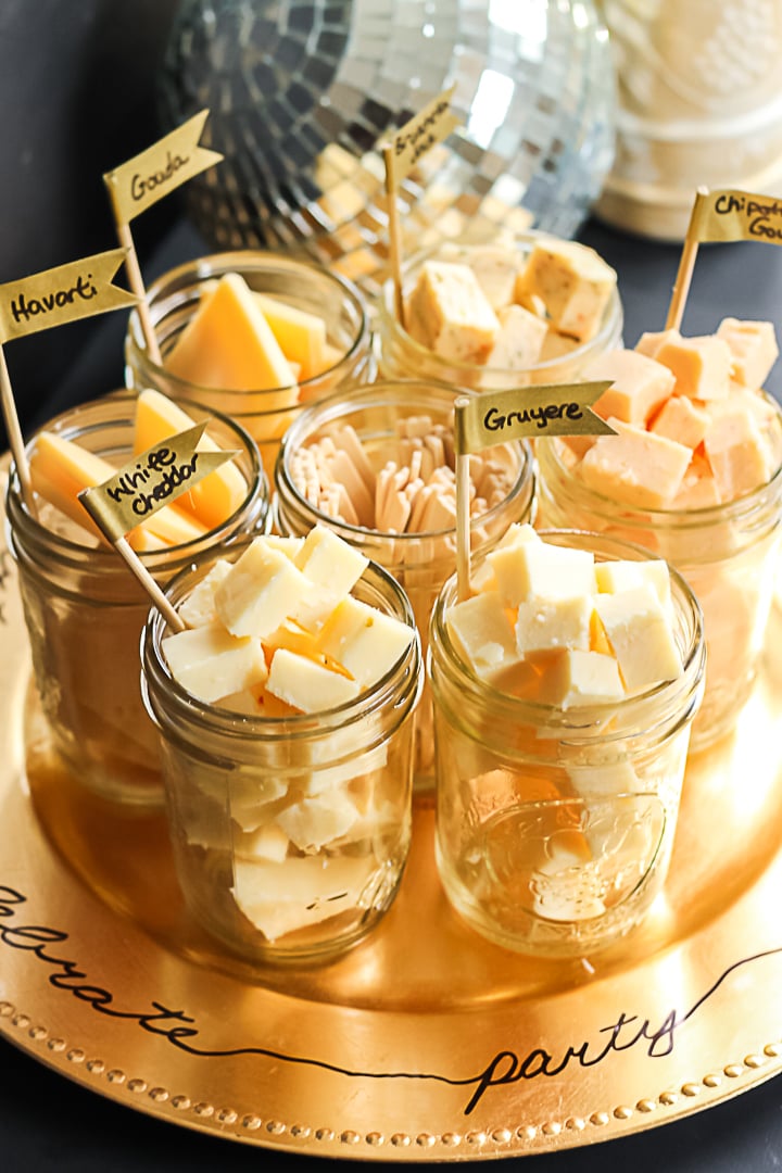 serving cheese in mason jars