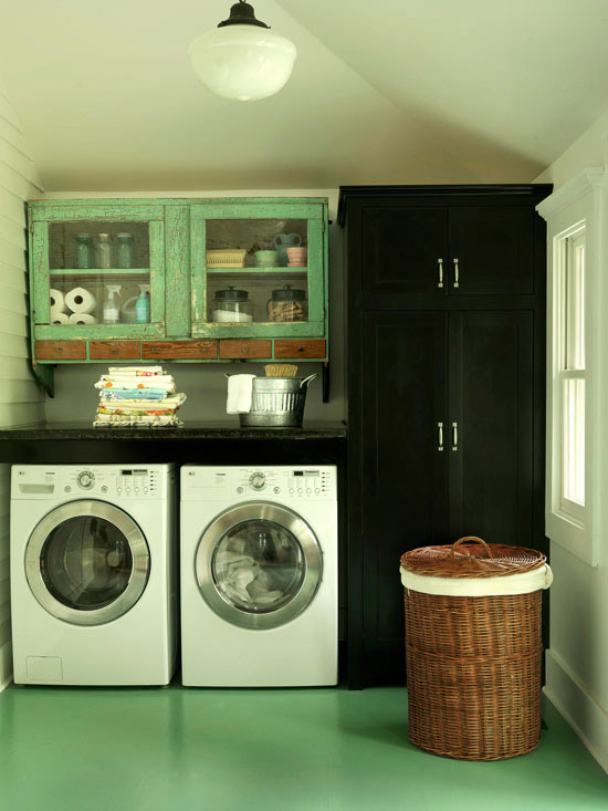 Tons of ideas and inspiration here for an organized laundry room!