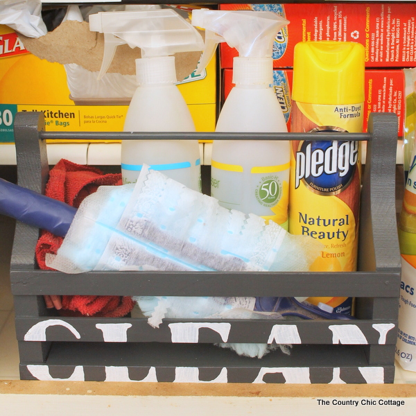 organize cleaning supplies with a cleaning caddy-005