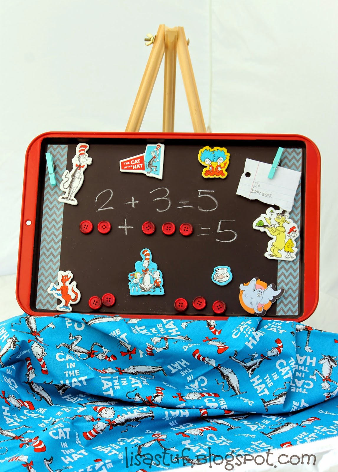 Tons of quick and easy Dr. Seuss crafts that take 15 minutes or less to make!