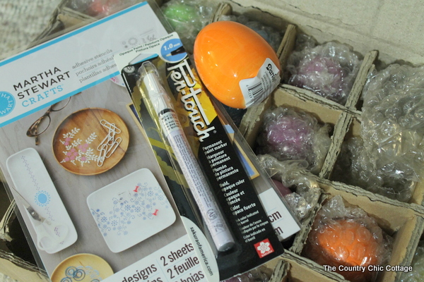 supplies needed to make painted Easter egg