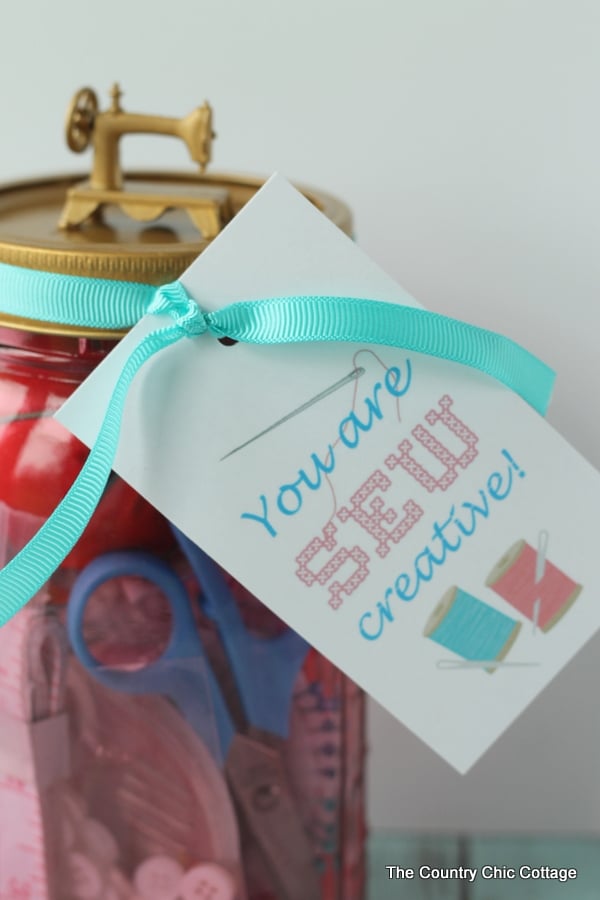 close up of custom gift tag for DIY sewing kit