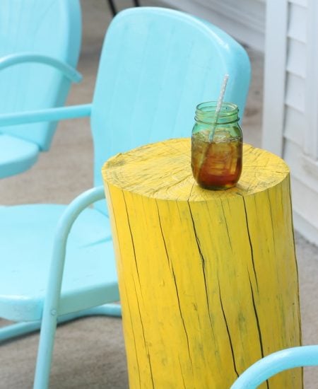 Bright and colorful porch and patio outdoor decor ideas.