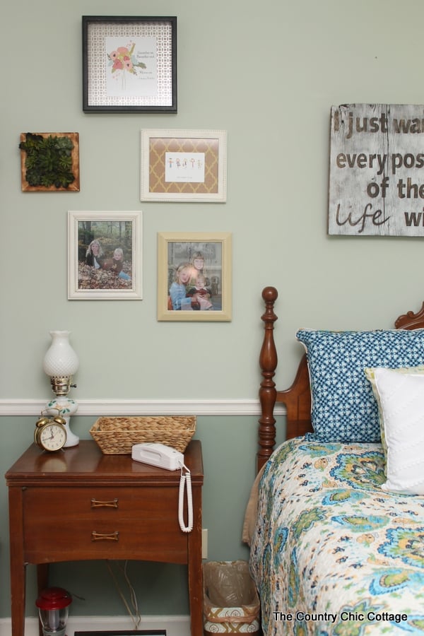 farmhouse wall decor with picture frames