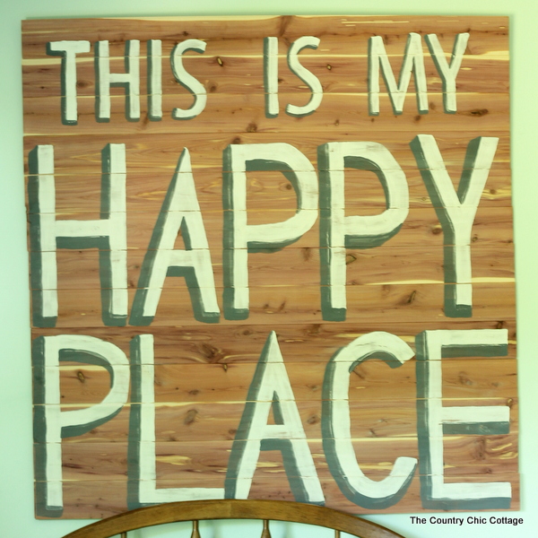 Make this cedar wood pallet sign.  I love that there is no sawing or nailing required!  So easy!!