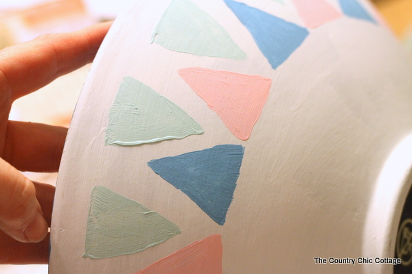 adding triangle shapes to white bowl