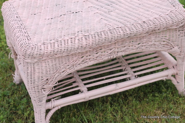 painting wicker furniture all one solid base color