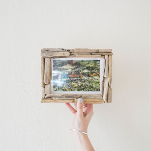 DIY Driftwood Picture Frame by Cashmere & Plaid