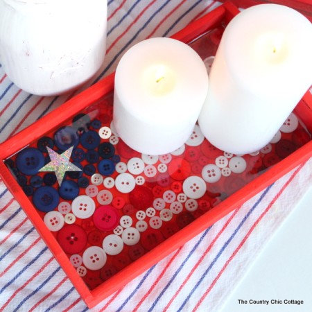 Make this button flag tray for summer parties and decor. Click to see the tutorial for making this!