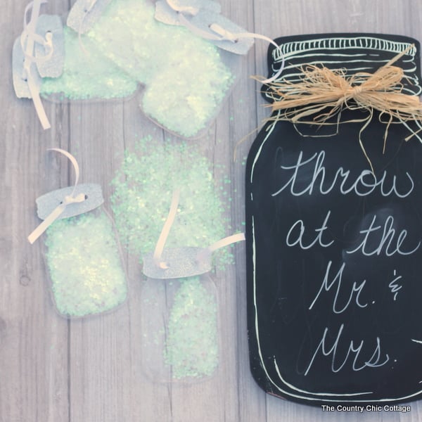 Make these fun wedding toss pouches in the shape of a mason jar and fill with glitter, confetti, or anything else you want thrown at the wedding!