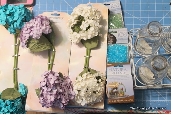 Make this paper flower centerpiece for your home, wedding, party, or other event in just minutes!