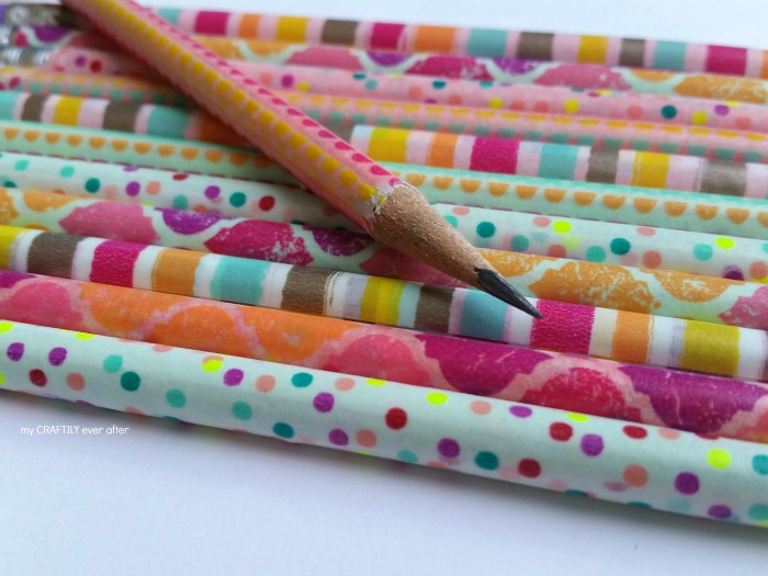 Quick and easy back to school crafts that take 15 minutes or less to complete!