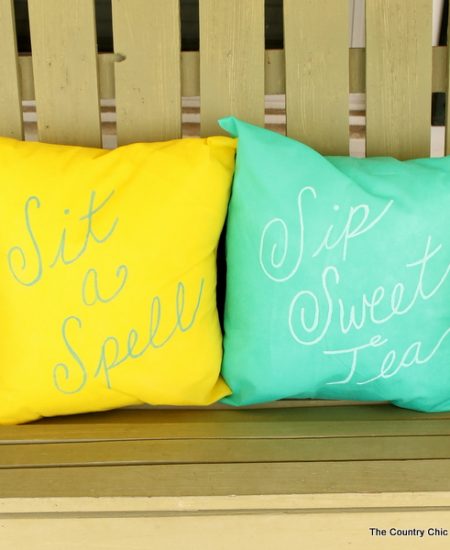 Fun and colorful outdoor pillow that you can make in just a few minutes! Add fun quotes and more to the front with this simple technique!