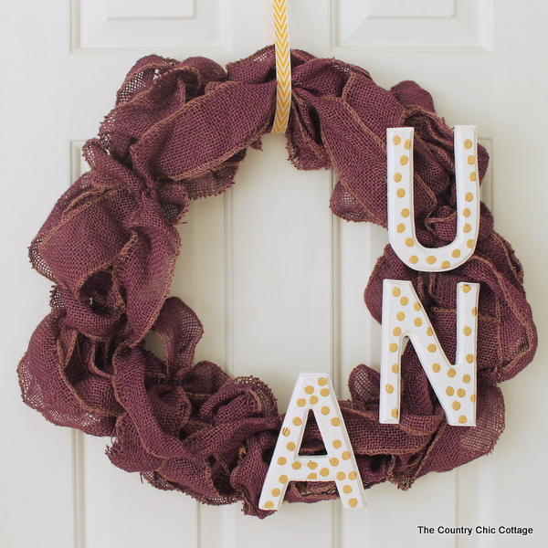 Dye burlap then create a gorgeous wreath to show off your school pride! Create one for your college or high school!