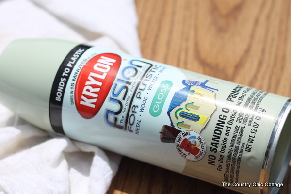 Krylon spray paint bottle