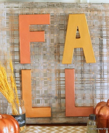 Make this metallic fall sign in just minutes! A fun craft project for your home!