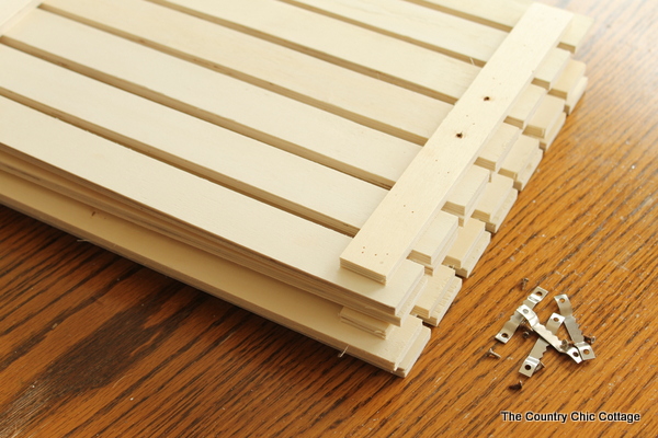 Make your own wood door mat in just 15 minutes!